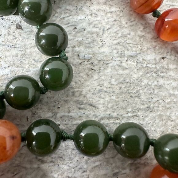Vintage 14k Gold Balls With Hand Knotted Jade Beads Necklace - Picture 4 of 12